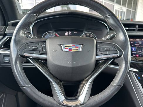 Used 2023 Cadillac XT6 Premium Luxury FWD image 33