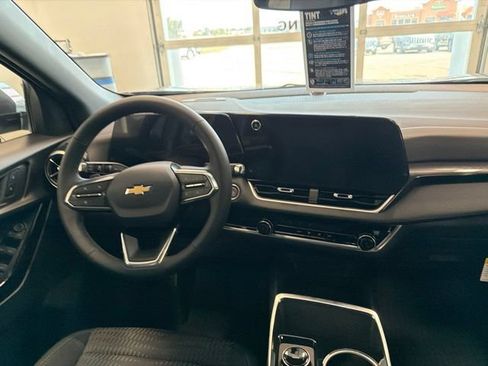 New 2027 Chevrolet Equinox LT AWD/4WD image 30