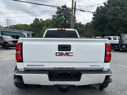 Used 2015 GMC Sierra 3500 Denali w/ Duramax Plus Package AWD/4WD image 7