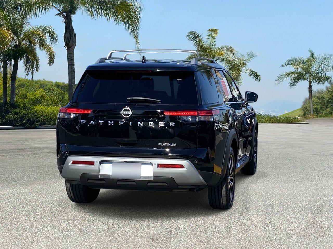 Certified 2023 Nissan Pathfinder Platinum w/ Cargo Package FWD image 5