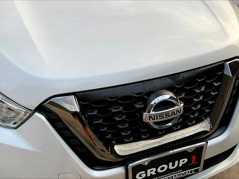 Used 2020 Nissan Kicks SR FWD image 28