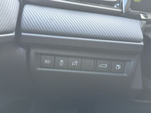 Certified 2025 Toyota Camry SE FWD image 13