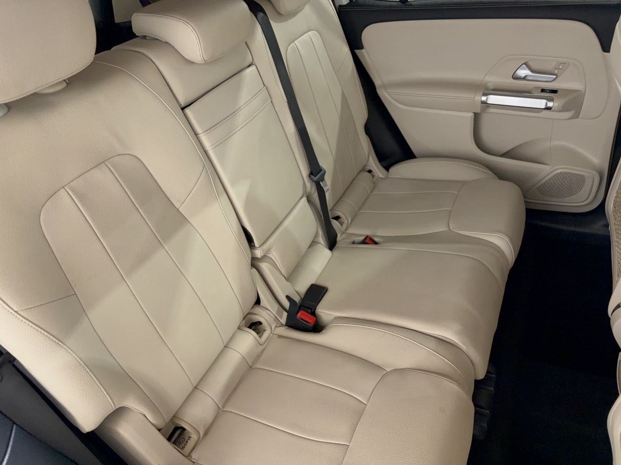 Used 2021 Mercedes-Benz GLB 250 image 29