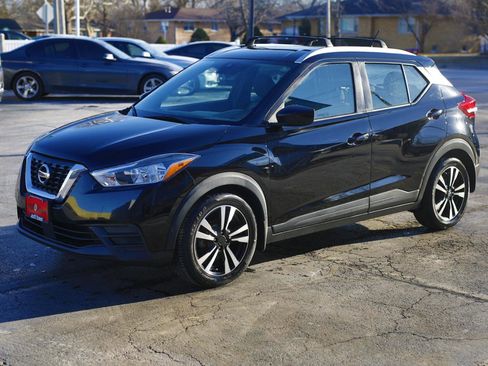 Used 2020 Nissan Kicks SV w/ Exterior Package FWD image 3