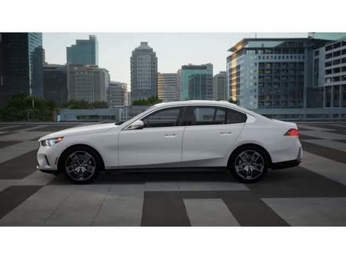 New 2027 BMW 530i RWD image 4