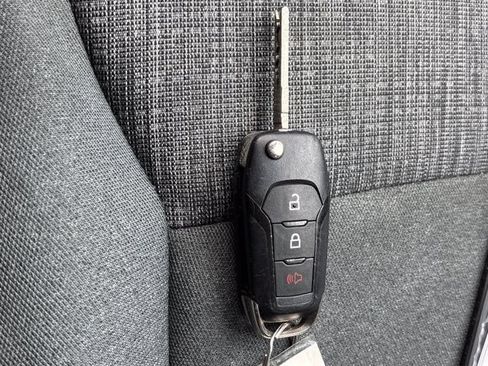 Used 2023 Ford F150 XLT AWD/4WD image 36