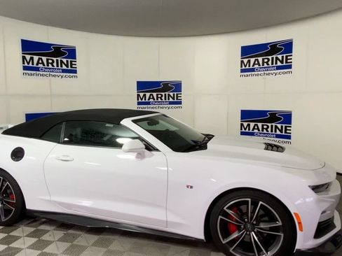 Used 2023 Chevrolet Camaro SS RWD image 3