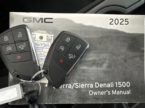 Used 2025 GMC Sierra 1500 Pro w/ Graphite Edition AWD/4WD image 30