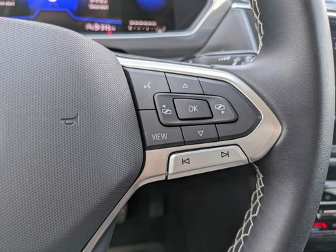 Certified 2023 Volkswagen Tiguan SE FWD image 24