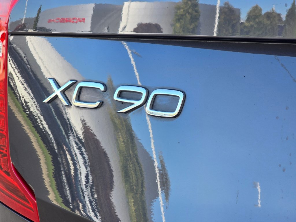 Used 2023 Volvo XC90 T8 Ultimate w/ Lounge Package AWD/4WD image 34