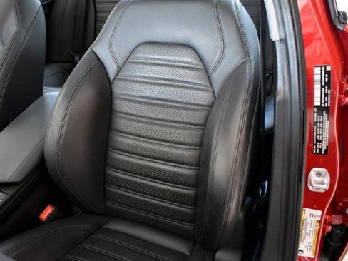 Used 2017 Alfa Romeo Giulia Ti w/ TI 19" Sport Package AWD/4WD image 25