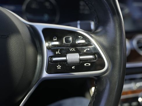 Used 2020 Mercedes-Benz E 350 4MATIC Sedan image 47