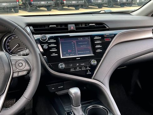 Certified 2020 Toyota Camry SE w/ Convenience Package image 7