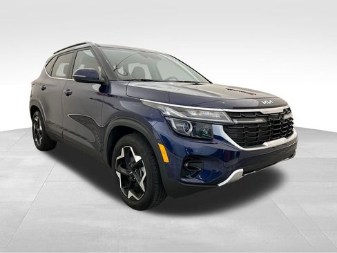 Used 2024 Kia Seltos EX AWD/4WD image 8