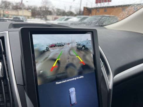 Certified 2024 Ford Edge SEL w/ Convenience Package image 12