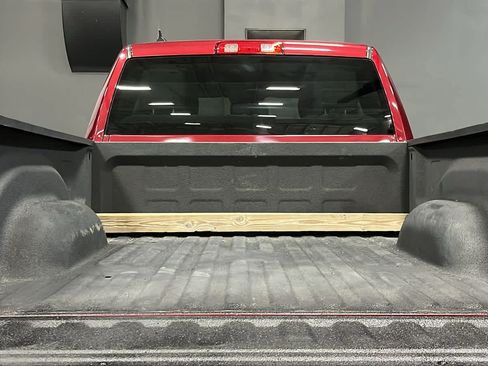 Used 2019 RAM 1500 Express w/ Express Value Package AWD/4WD image 28