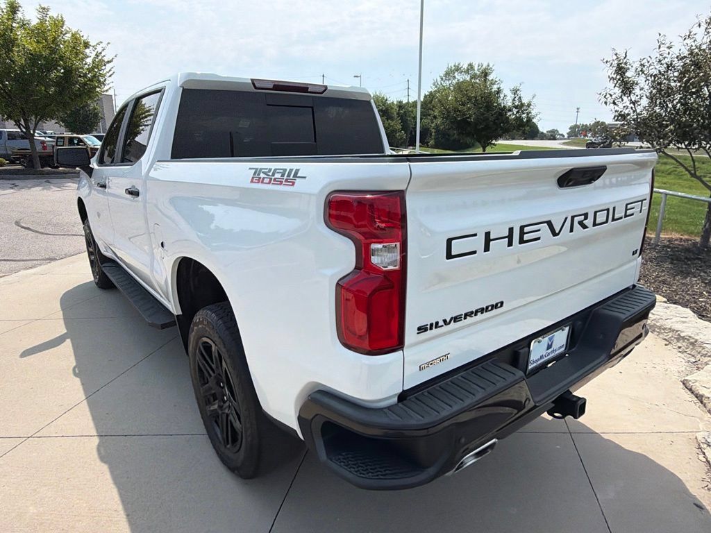 Used 2023 Chevrolet Silverado 1500 LT Trail Boss w/ Convenience Package II AWD/4WD image 13