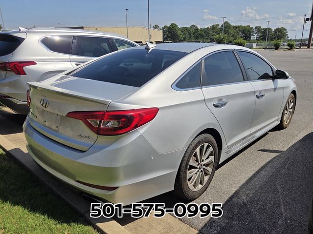 Used 2016 Hyundai Sonata Sport w/ Option Group 1V FWD image 4