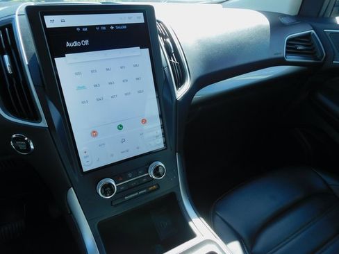 Used 2023 Ford Edge SEL image 25