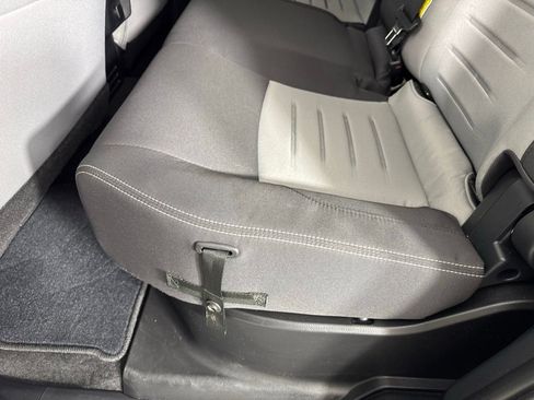 Used 2025 Toyota Tacoma TRD Sport image 35