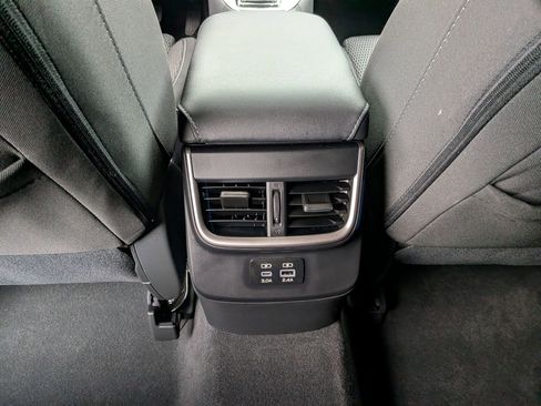 Used 2025 Subaru Outback Premium AWD/4WD image 27