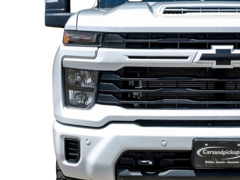 Used 2025 Chevrolet Silverado 3500 W/T AWD/4WD image 39