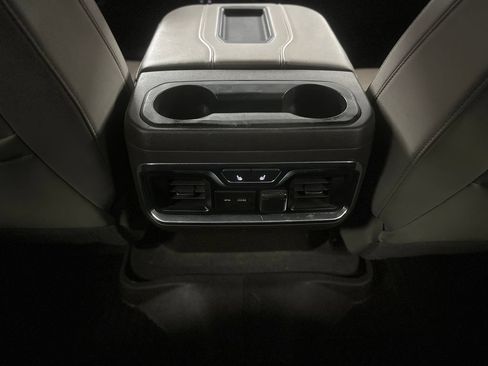 Used 2021 Chevrolet Silverado 1500 LTZ AWD/4WD image 20
