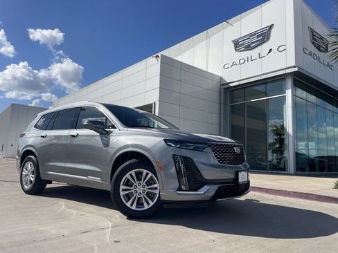 Certified 2025 Cadillac XT6 Luxury image 1