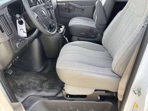 New 2025 GMC Savana 2500 w/ Driver Convenience Package RWD image 20