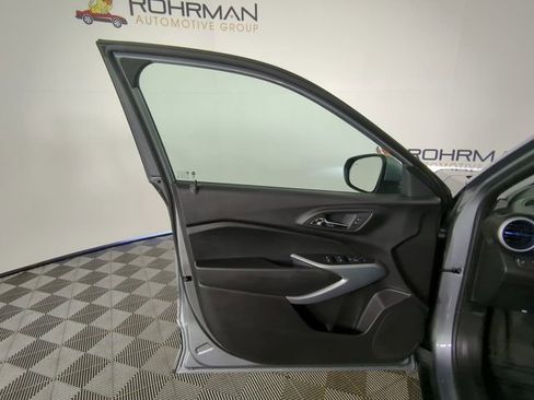 Used 2024 Chevrolet Trax LS w/ LS Convenience Package image 17
