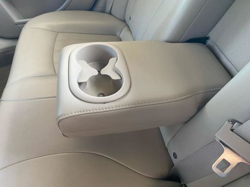 Used 2007 Chrysler 300 C RWD image 19