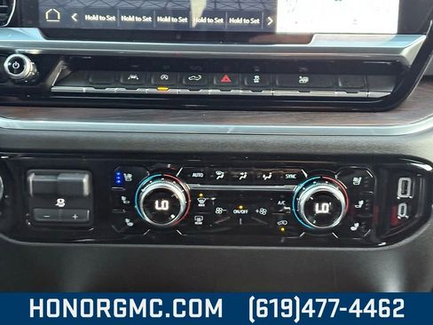 Used 2026 GMC Sierra 1500 SLT w/ SLT Premium Package image 33