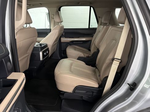 Used 2023 Ford Expedition Limited AWD/4WD image 24