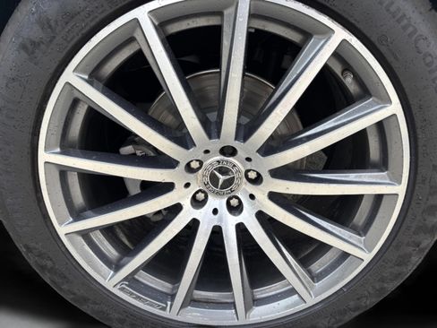 Used 2023 Mercedes-Benz GLS 580 4MATIC image 7