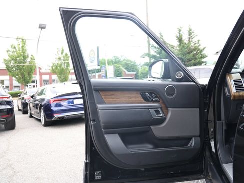 Used 2019 Land Rover Range Rover HSE AWD/4WD image 29