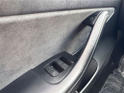 Used 2023 Tesla Model 3 Standard Range image 22