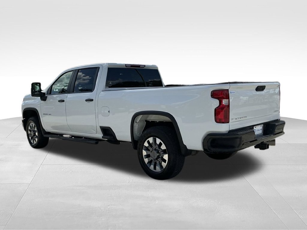 Used 2025 Chevrolet Silverado 2500 Custom w/ Custom Value Package AWD/4WD image 6