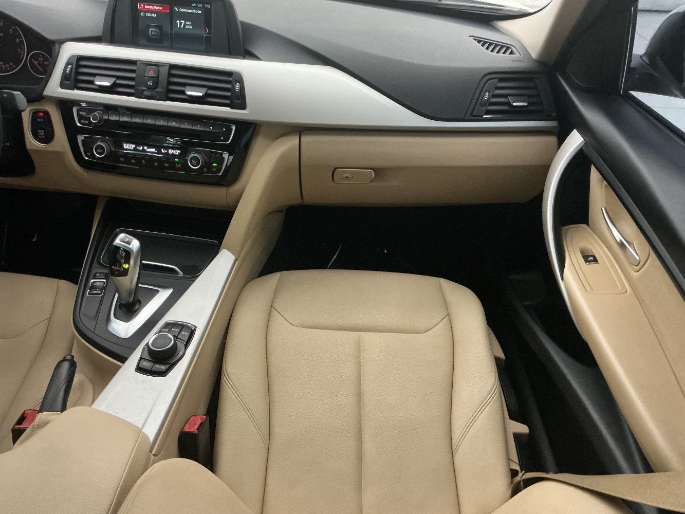 Used 2018 BMW 320i Sedan RWD image 28