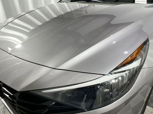 Used 2023 Hyundai Elantra SEL w/ Convenience Package image 13