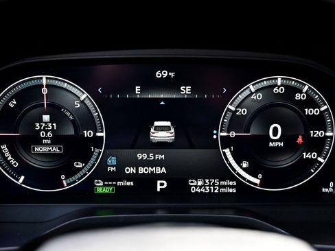 Used 2023 Mitsubishi Outlander SE image 23