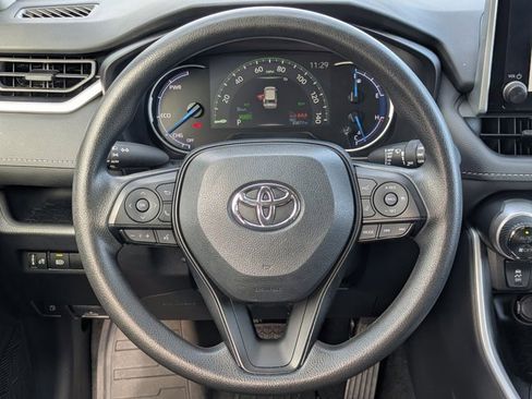 Used 2024 Toyota RAV4 XLE image 20