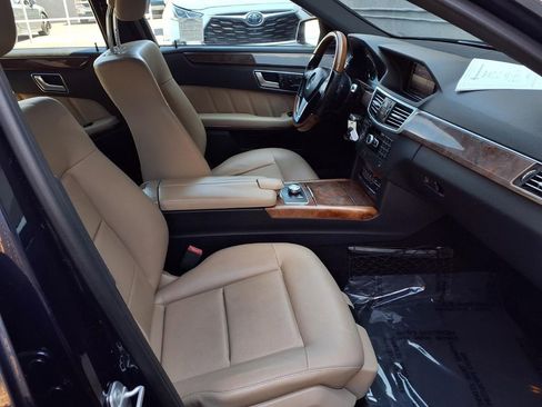 Used 2013 Mercedes-Benz E 350 Sedan image 22