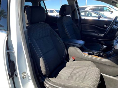 Used 2019 GMC Acadia SLE FWD image 10