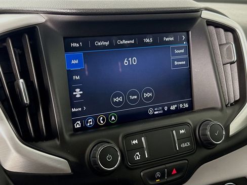 Used 2022 GMC Terrain SLT w/ Infotainment Package II image 14