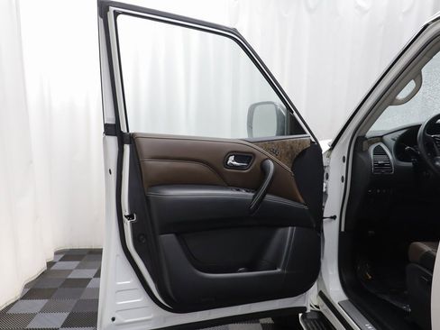 Used 2023 INFINITI QX80 Premium Select w/ Cargo Package image 4