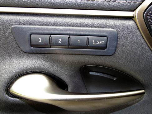 Used 2019 Lexus ES 350 image 14