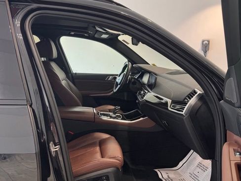 Used 2020 BMW X5 M50i w/ Premium Package AWD/4WD image 15