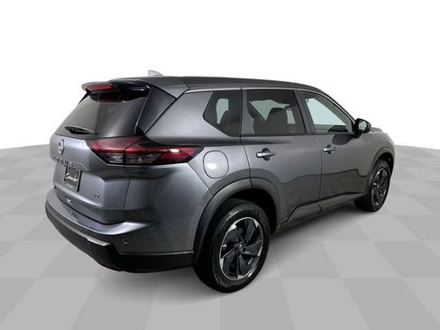 Used 2025 Nissan Rogue SV AWD/4WD image 8