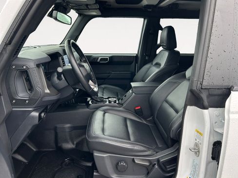 Used 2025 Ford Bronco Badlands AWD/4WD image 15