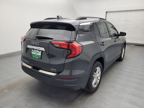 Used 2020 GMC Terrain SLE w/ Driver Convenience Package FWD image 9